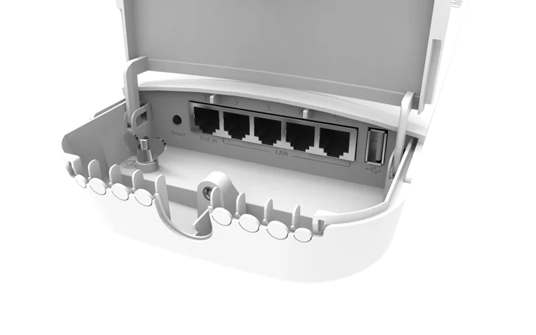 نمایِ تکمیلیِ اکسس پوینت میکروتیک OmniTIK 5 ac — تصویرِ 2